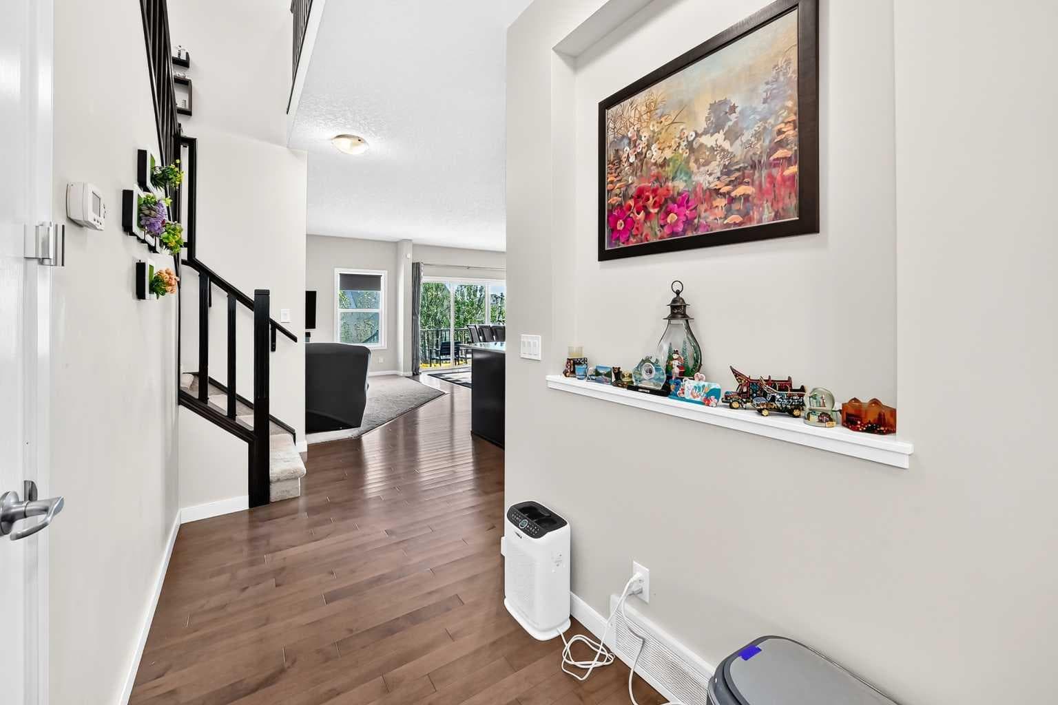 56 PANATELLA Parade NW