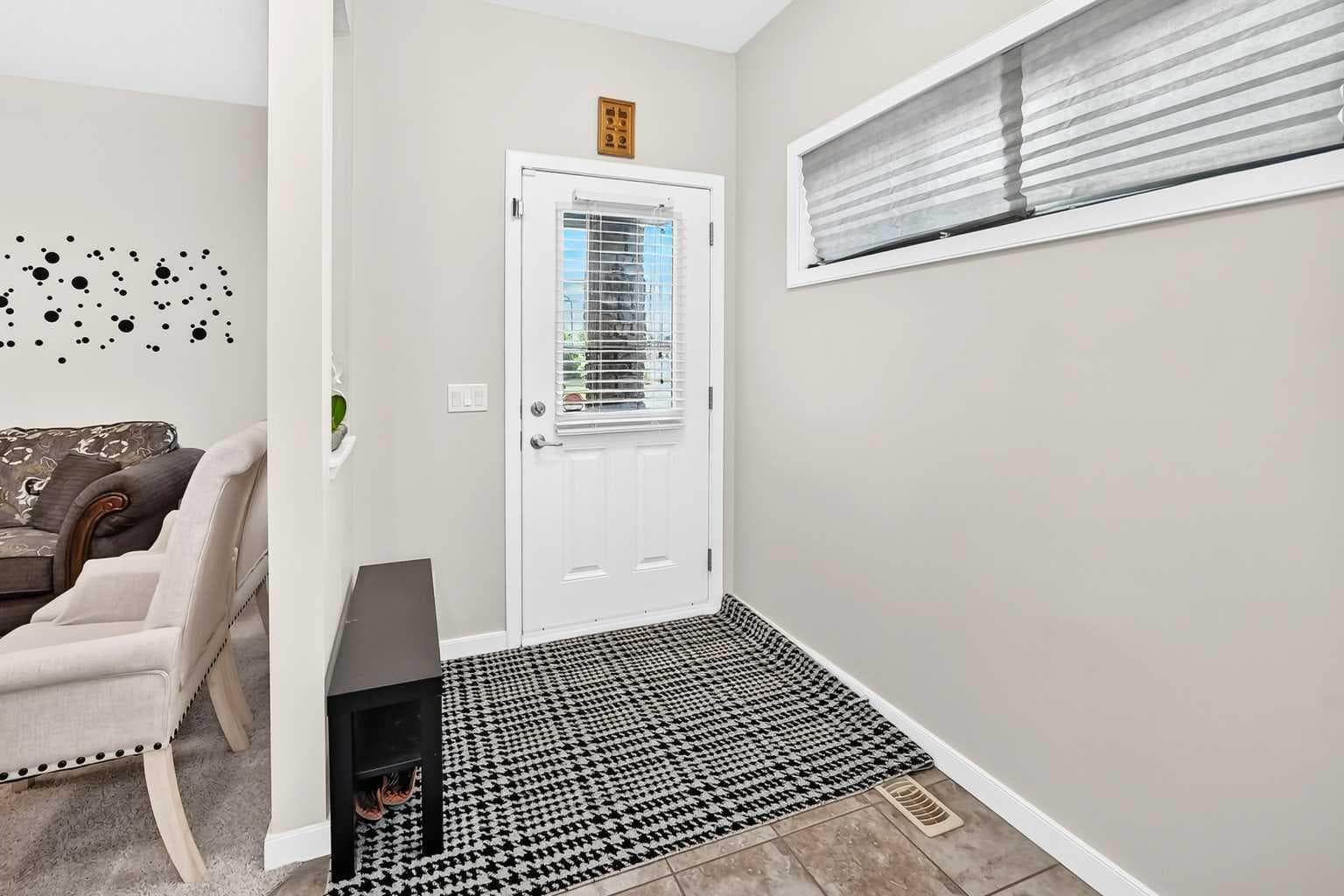 56 PANATELLA Parade NW