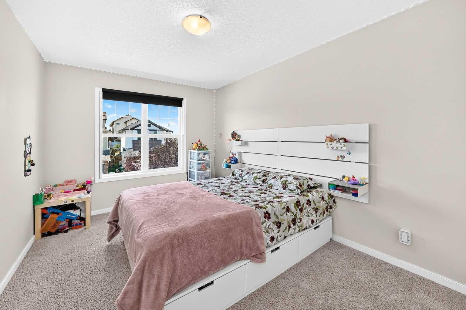 56 PANATELLA Parade NW