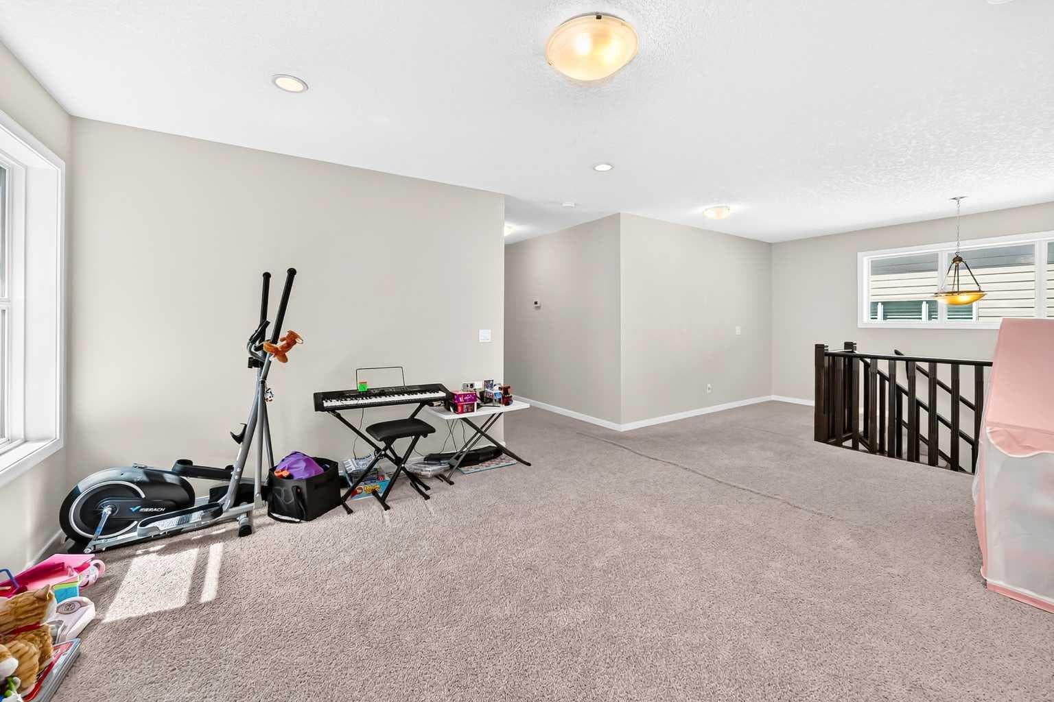 56 PANATELLA Parade NW