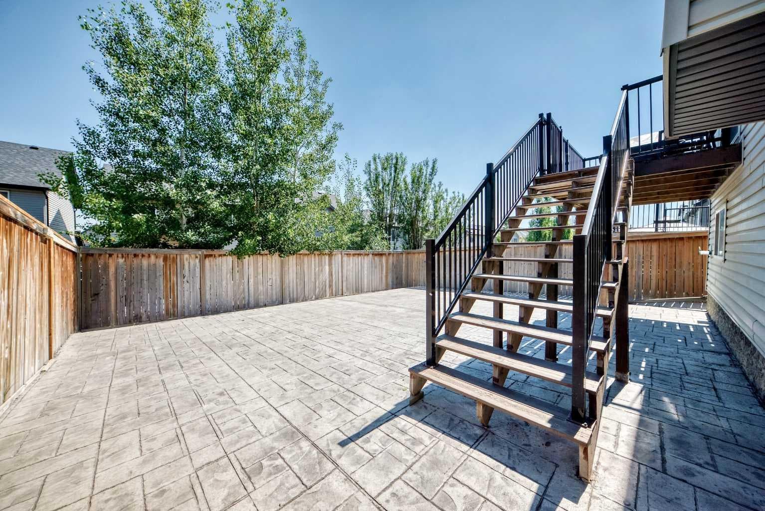 56 PANATELLA Parade NW