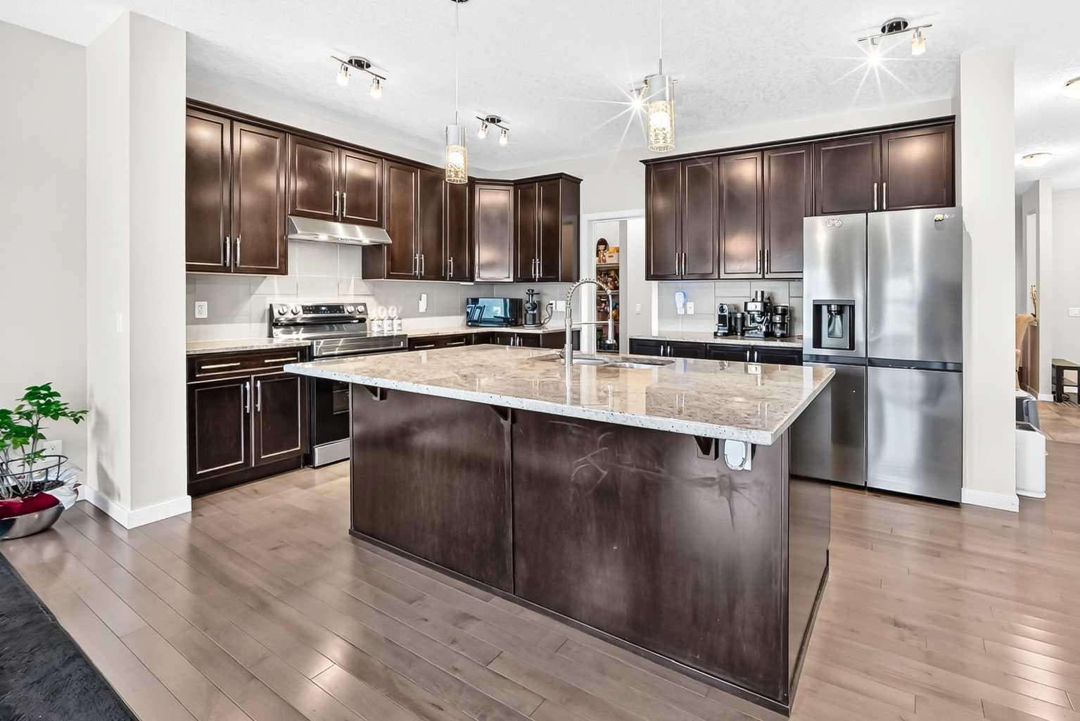 56 PANATELLA Parade NW