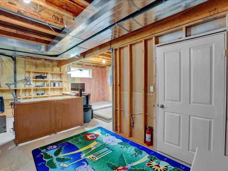 147 Cove Place 