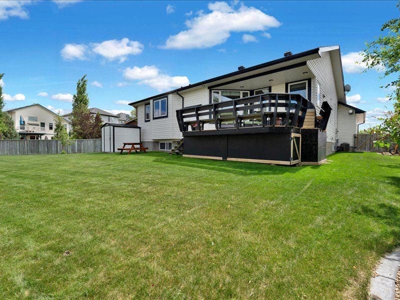 147 Cove Place 