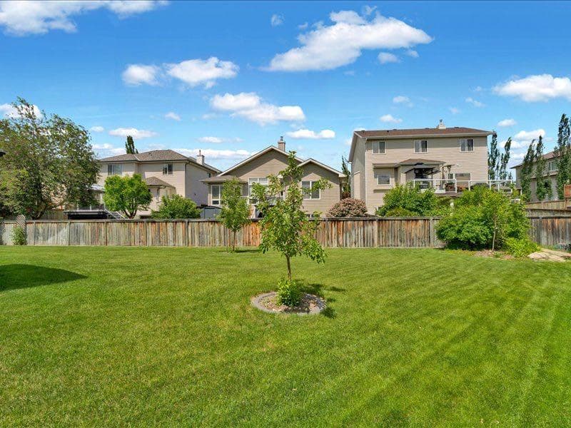 147 Cove Place 