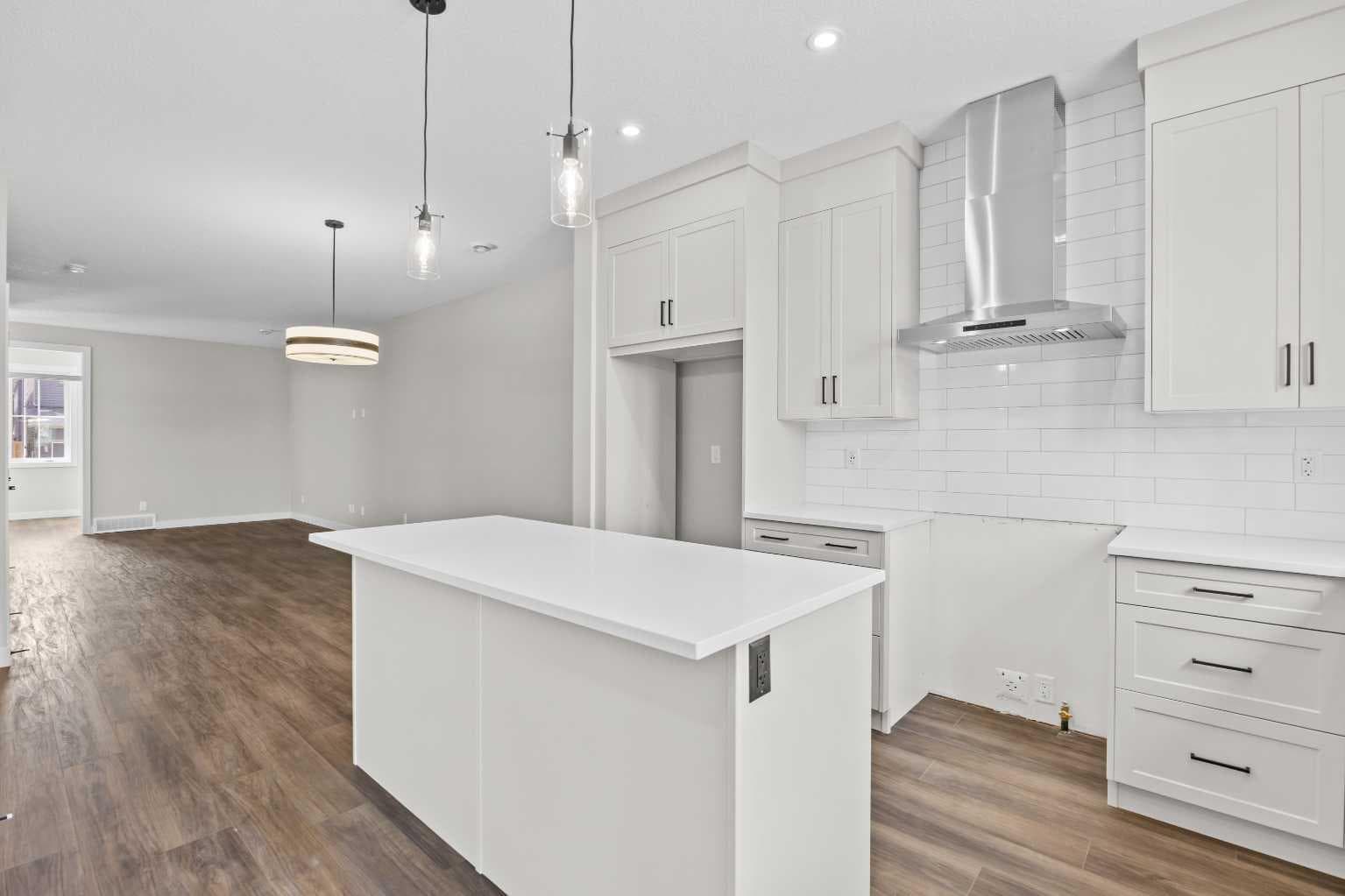 72 Amblefield View NW
