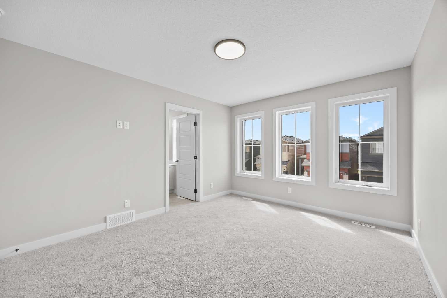 72 Amblefield View NW