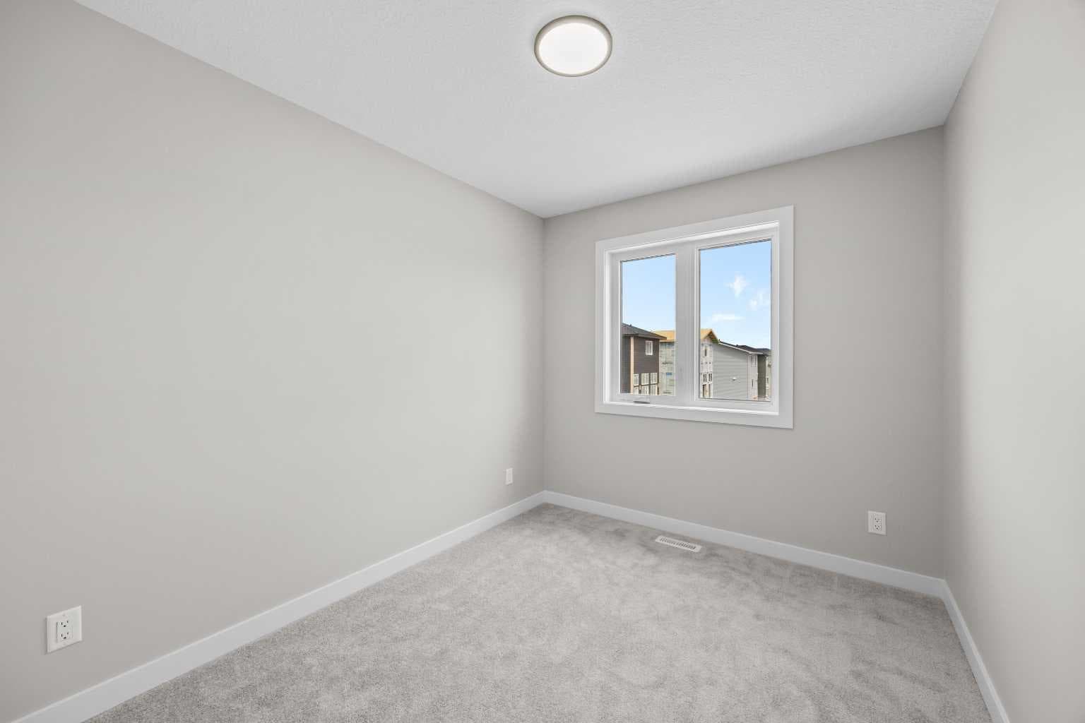 72 Amblefield View NW