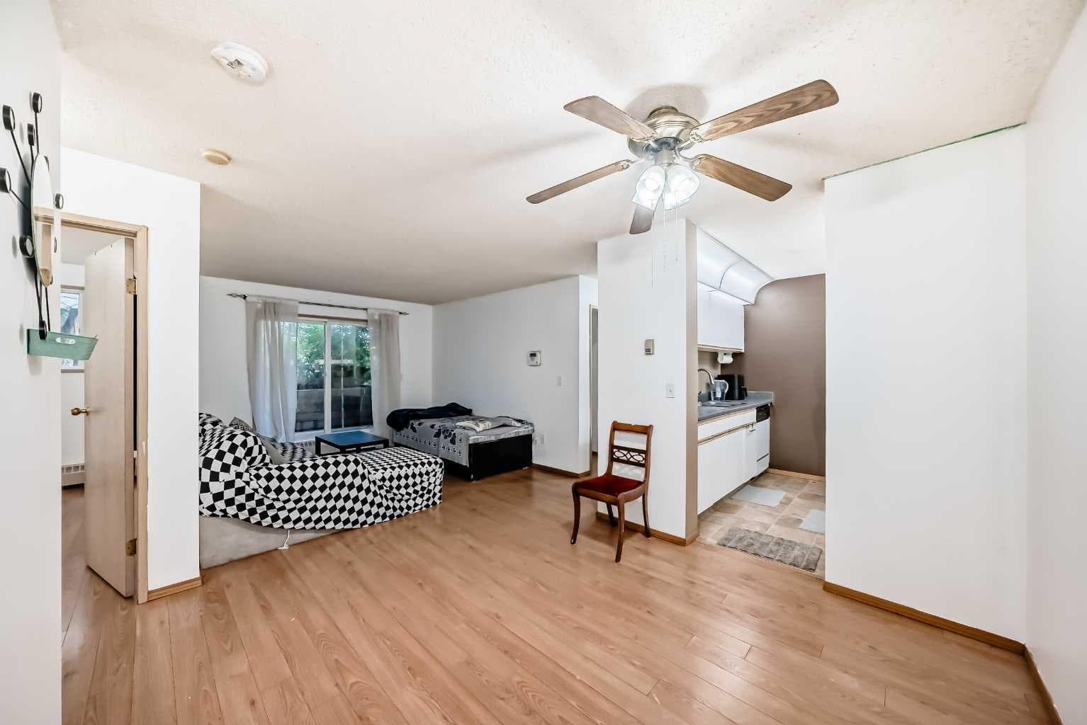 105, 21 Dover Point SE