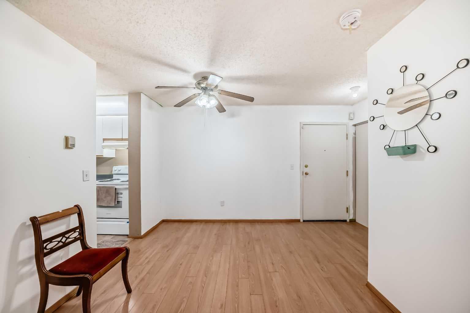 105, 21 Dover Point SE