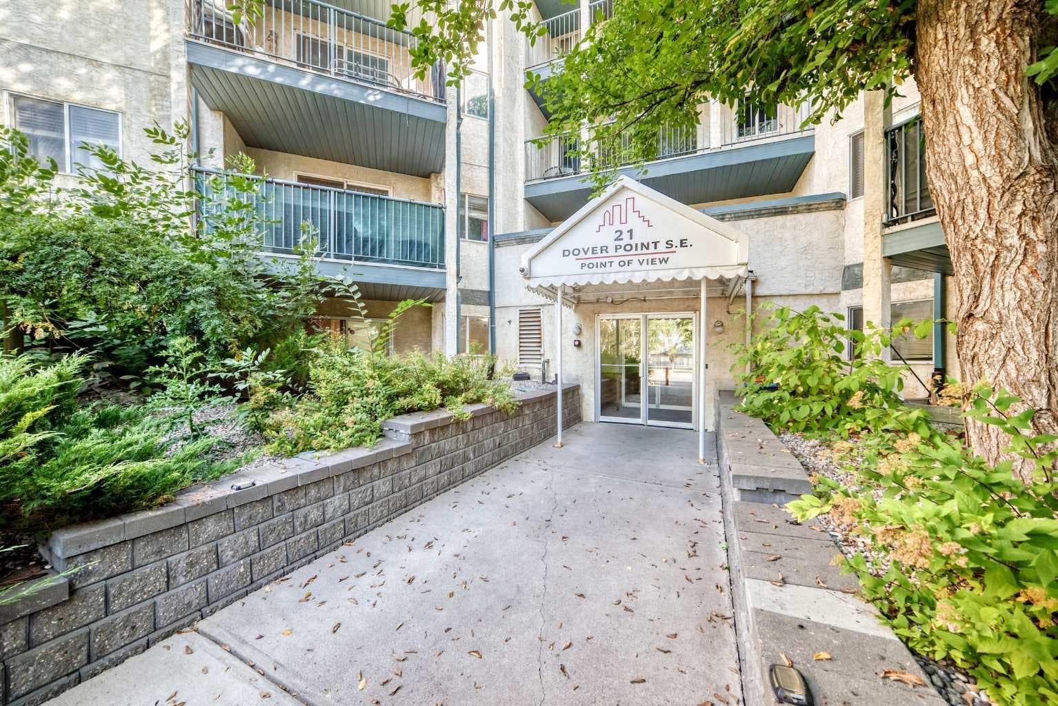 105, 21 Dover Point SE