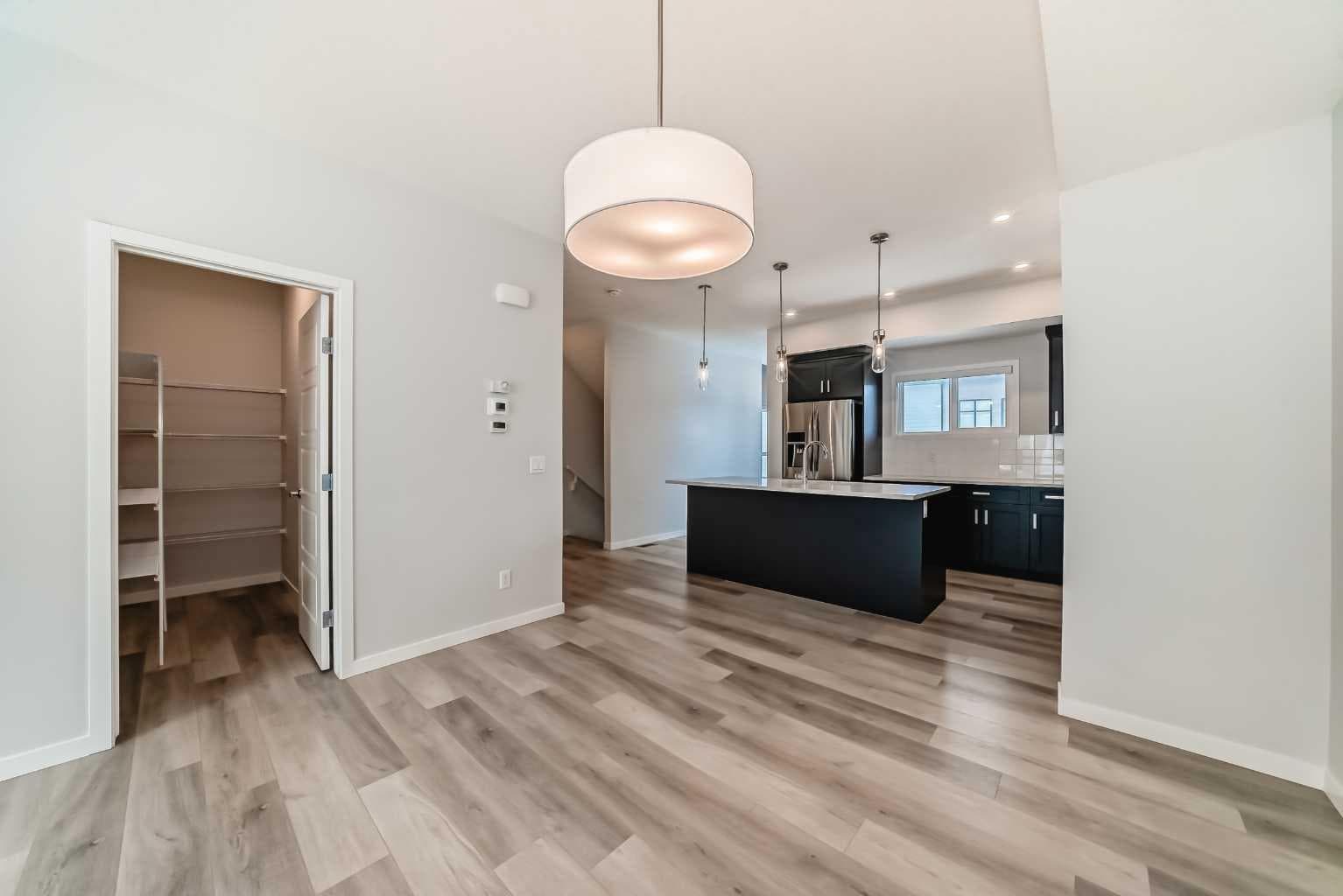 136, 42 Cranbrook Gardens SE