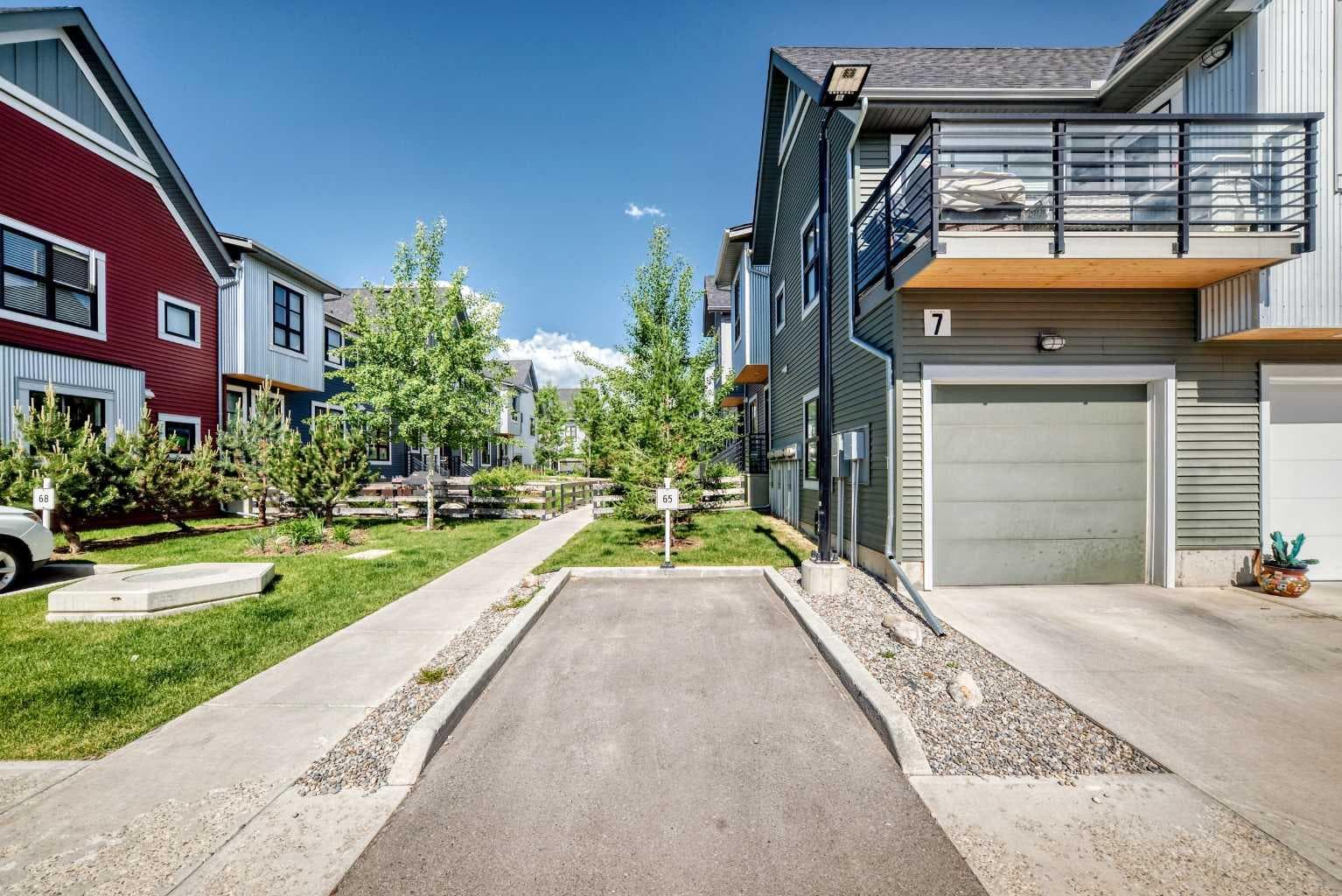 2209, 100 Walgrove Court SE