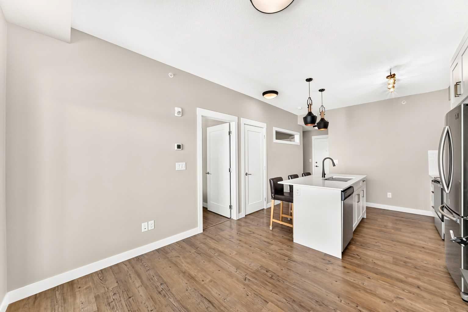 402, 300 Auburn Meadows Common SE