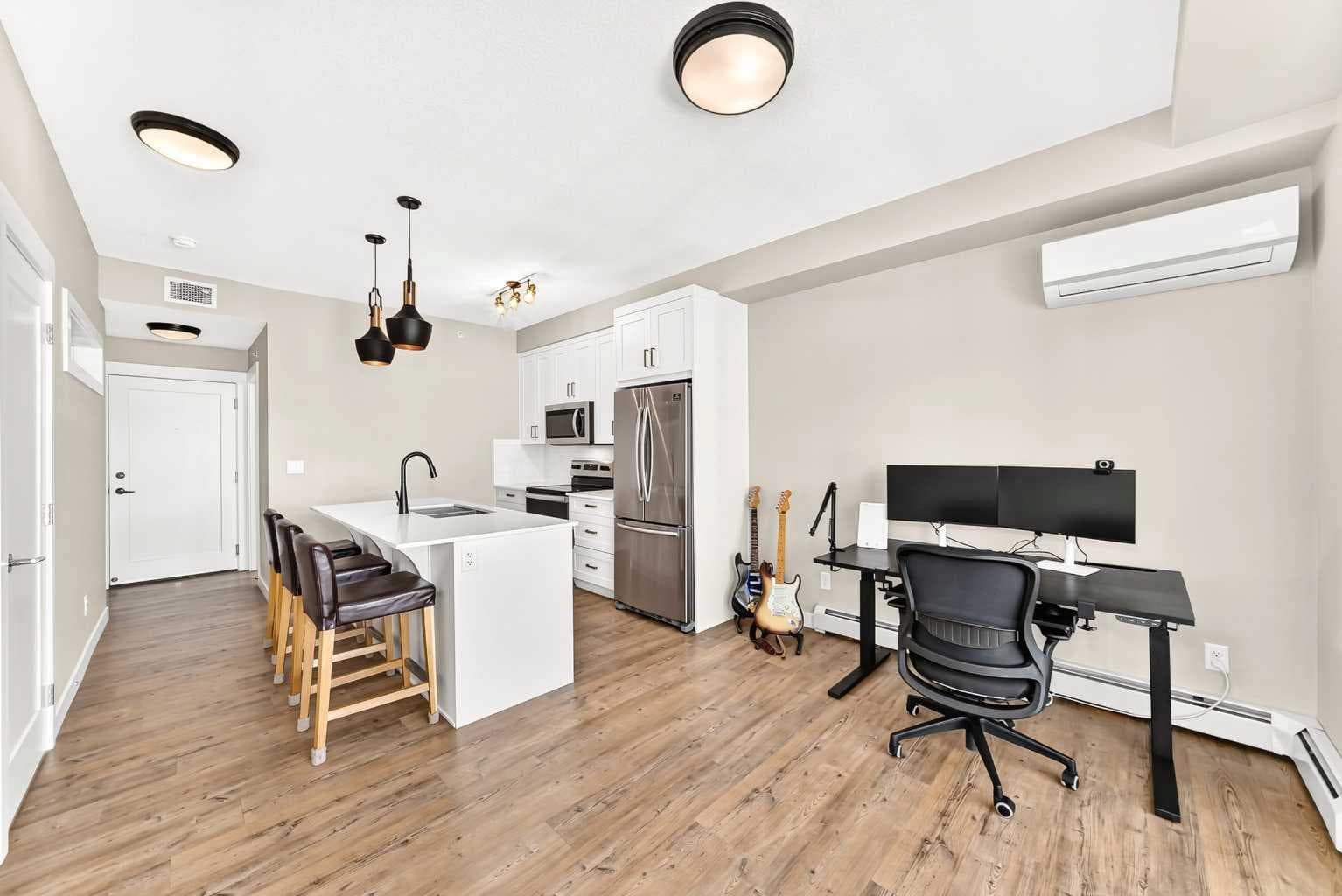 402, 300 Auburn Meadows Common SE