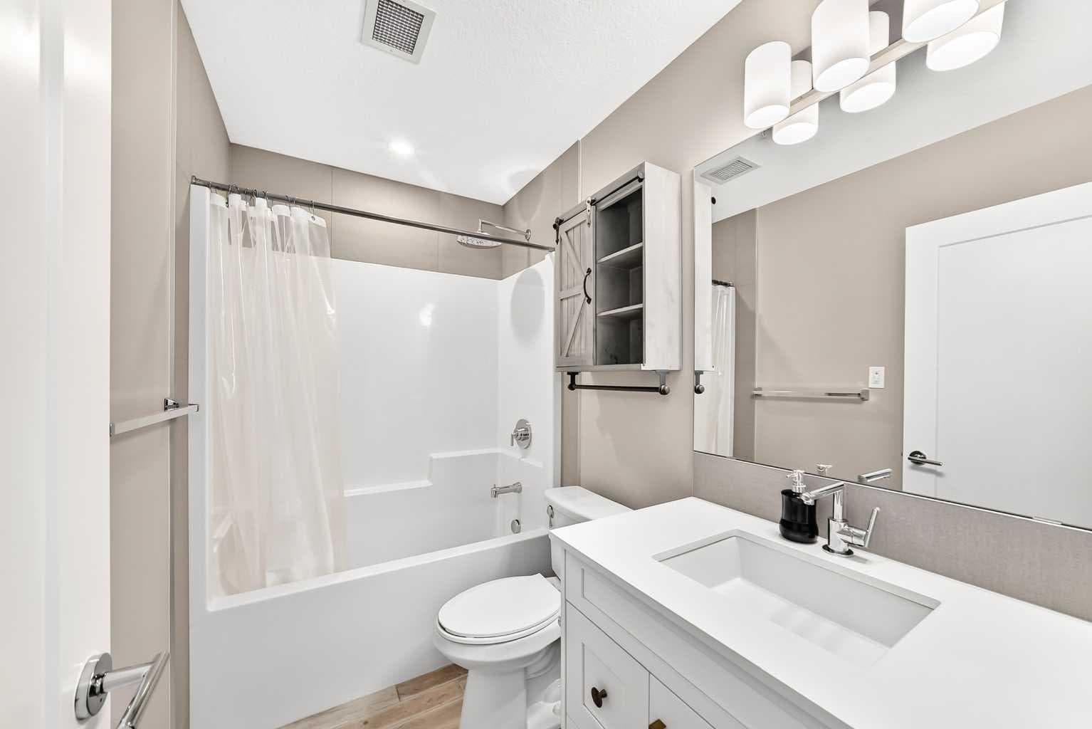 402, 300 Auburn Meadows Common SE