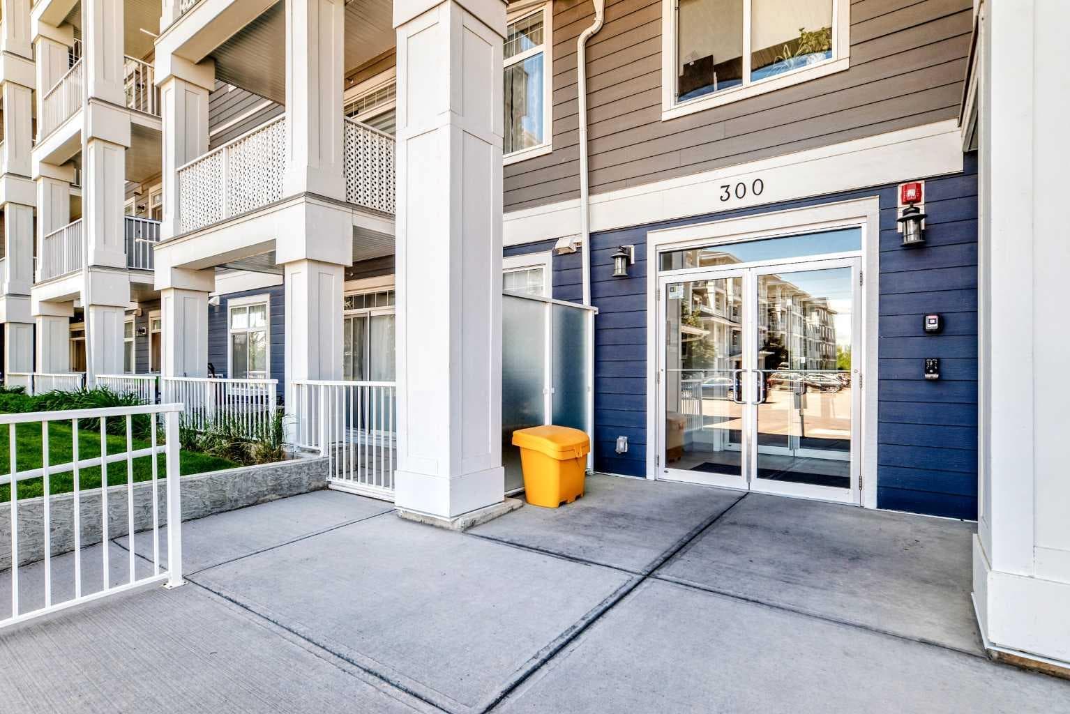 402, 300 Auburn Meadows Common SE