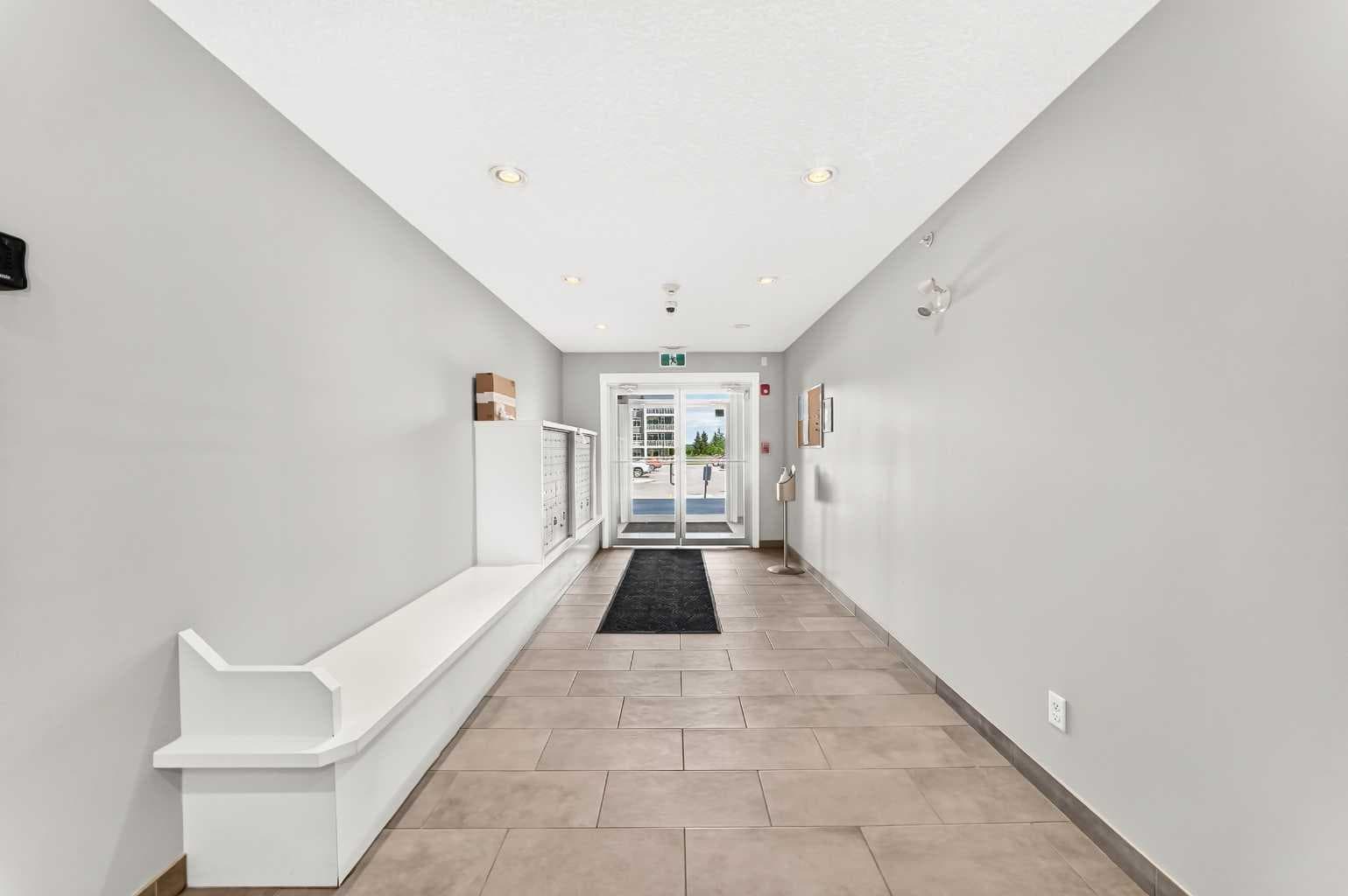 402, 300 Auburn Meadows Common SE