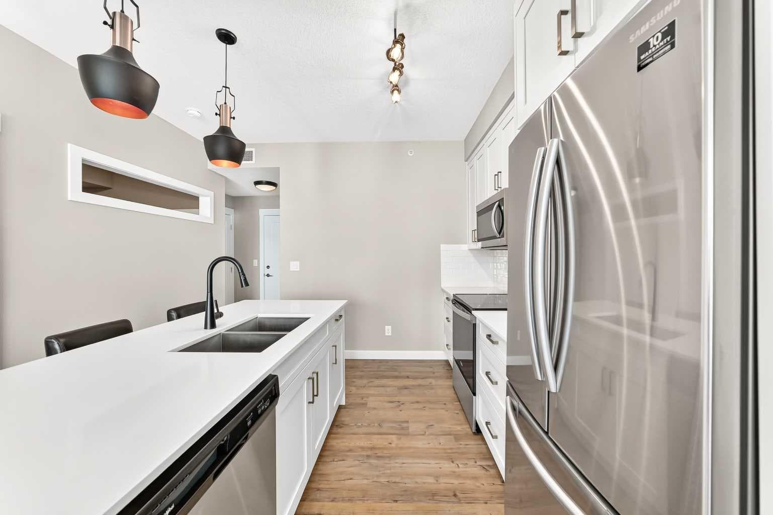402, 300 Auburn Meadows Common SE