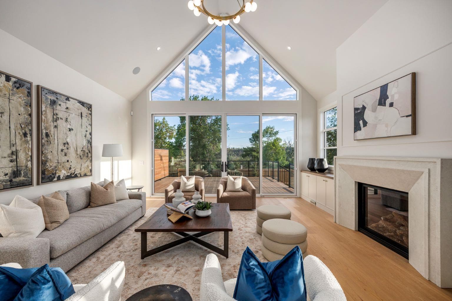 2920 Toronto Crescent NW