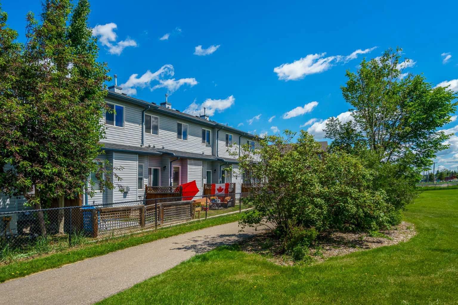 604, 620 Luxstone Landing SW