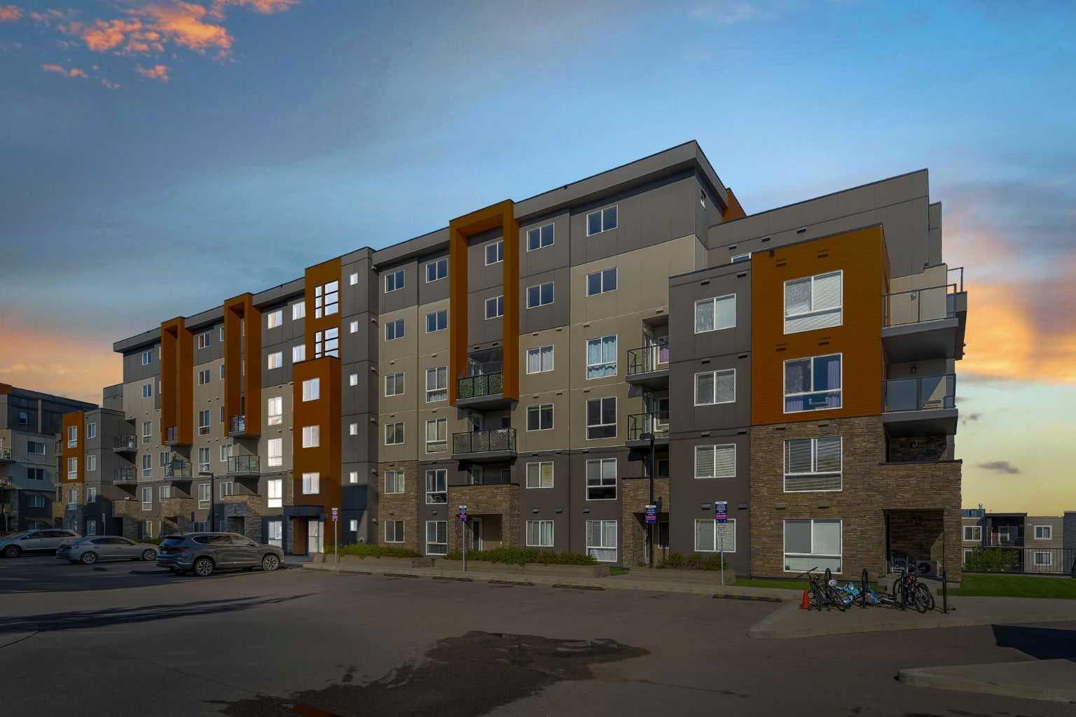 312, 10 Kincora Glen Park NW