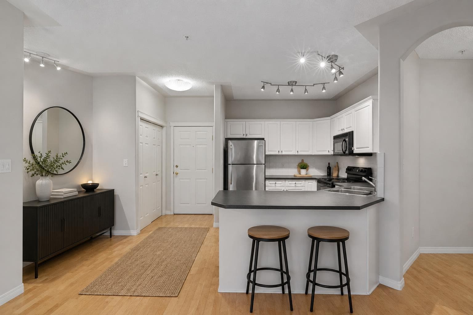 207, 2419 Erlton Road SW