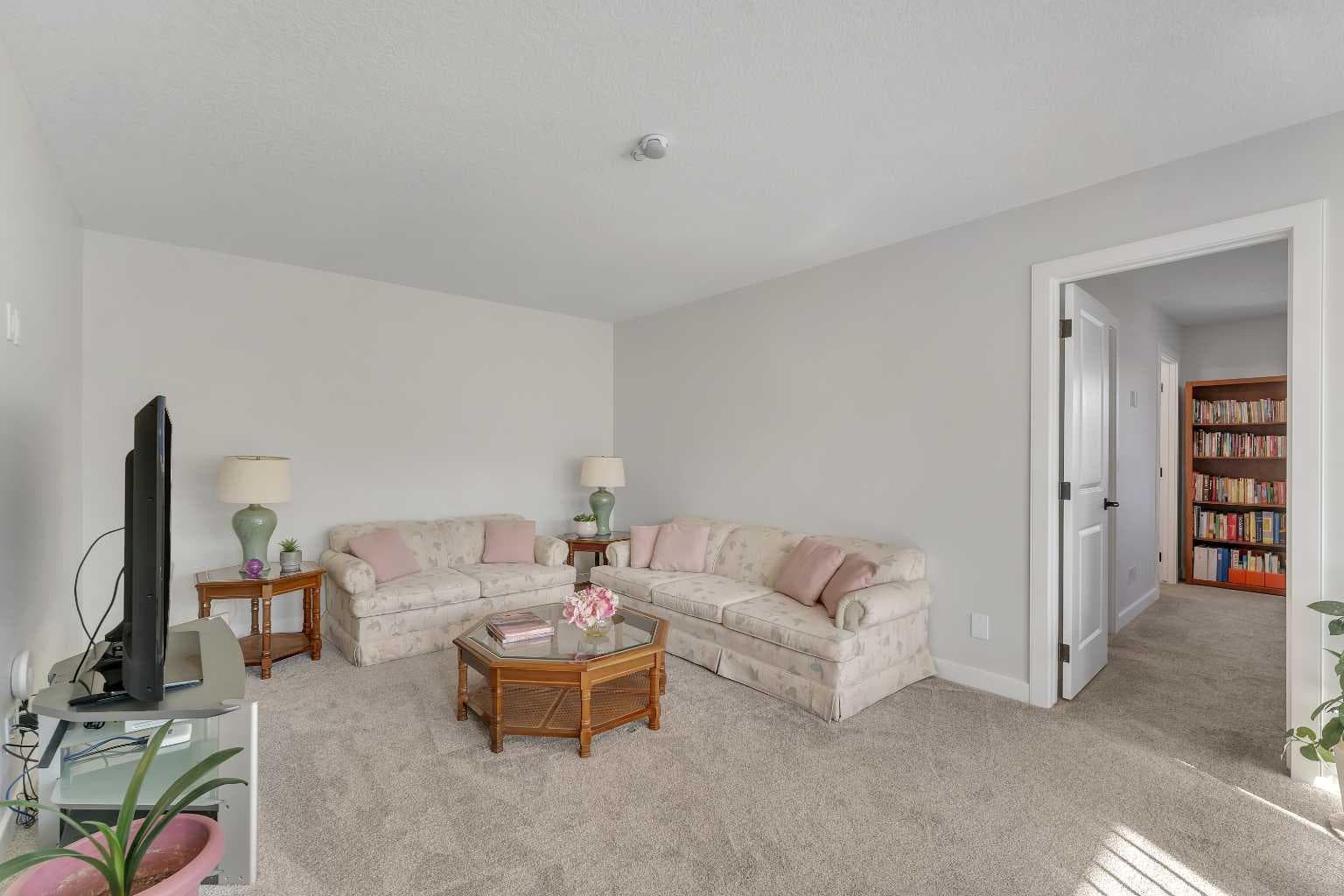 674 Creekmill Court SW