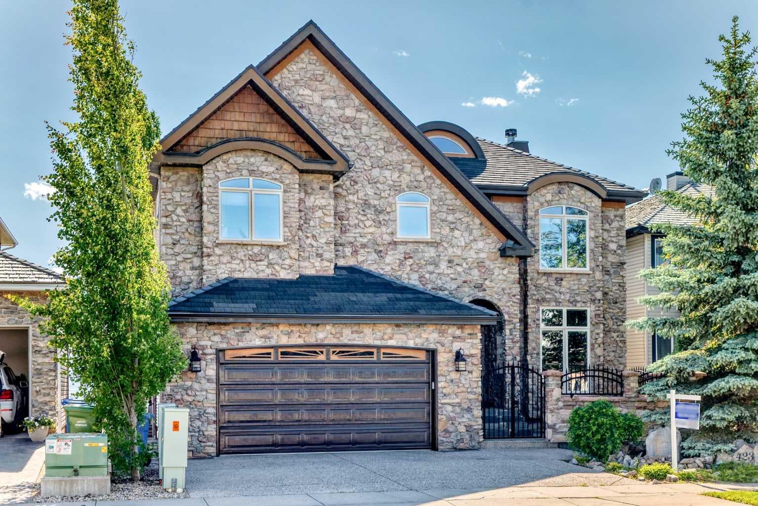 423 Rocky Ridge Drive NW
