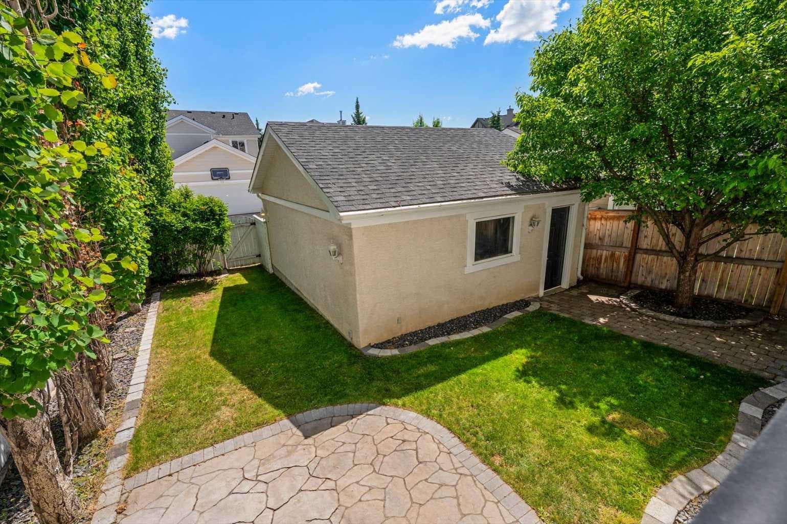 113 Ypres Green SW