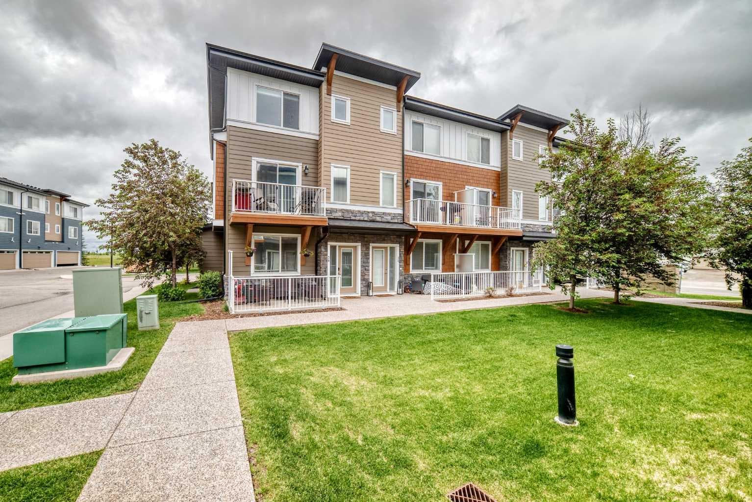 30, 111 Rainbow Falls Gate 
