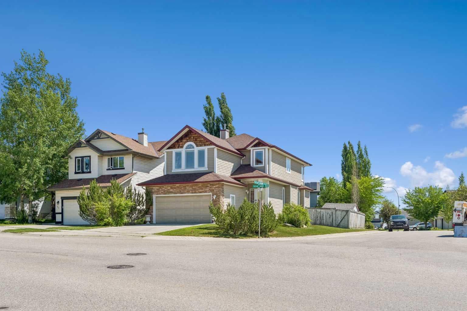 86 Tuscany Ravine Road NW