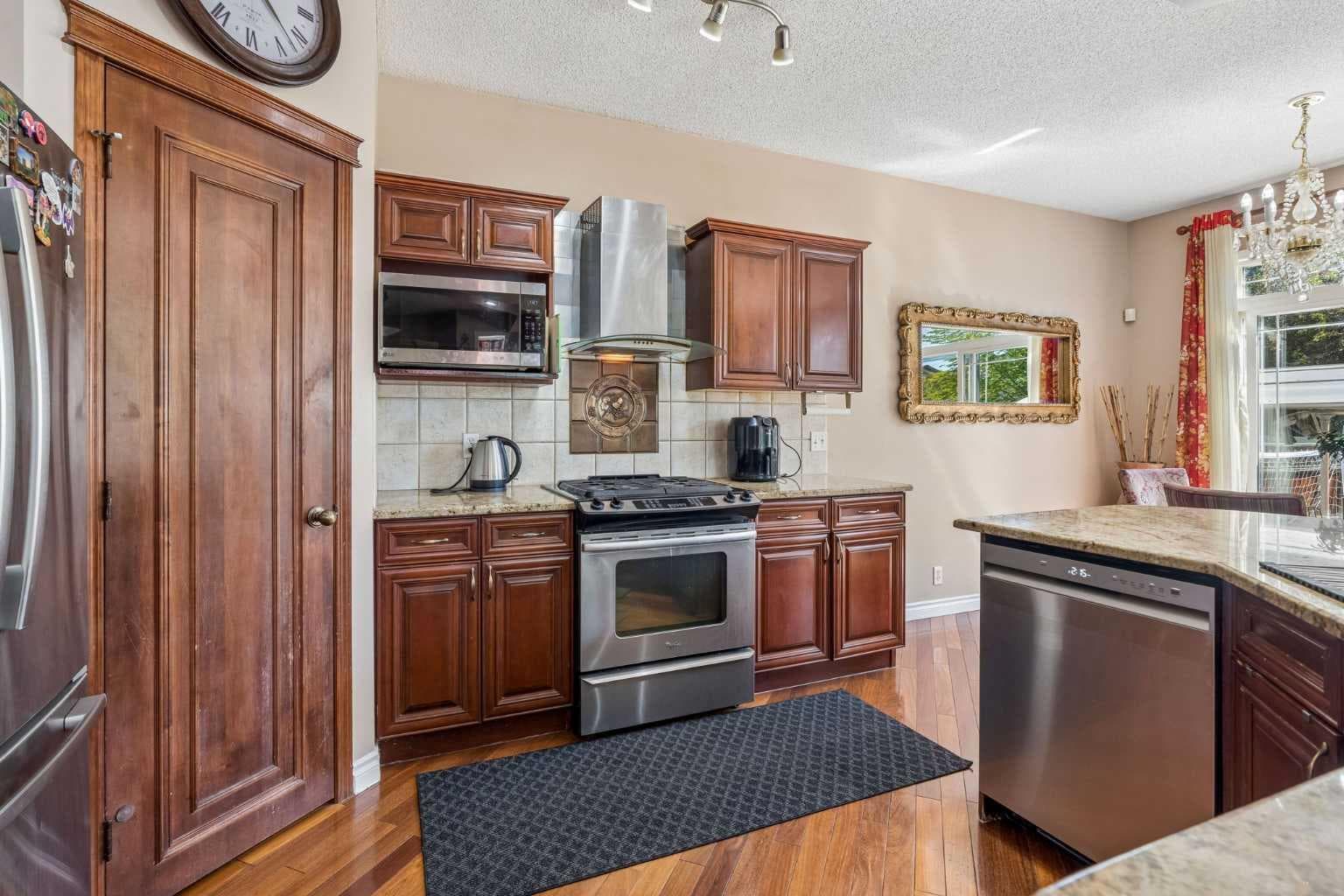 86 Tuscany Ravine Road NW