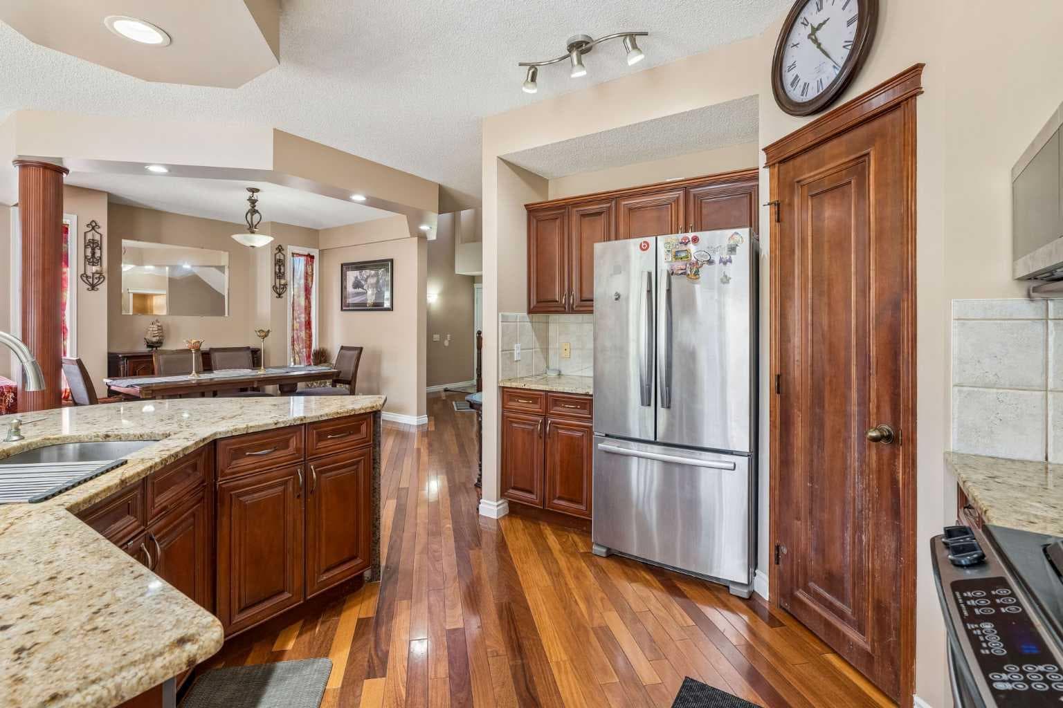 86 Tuscany Ravine Road NW