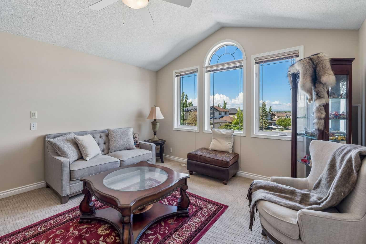 86 Tuscany Ravine Road NW