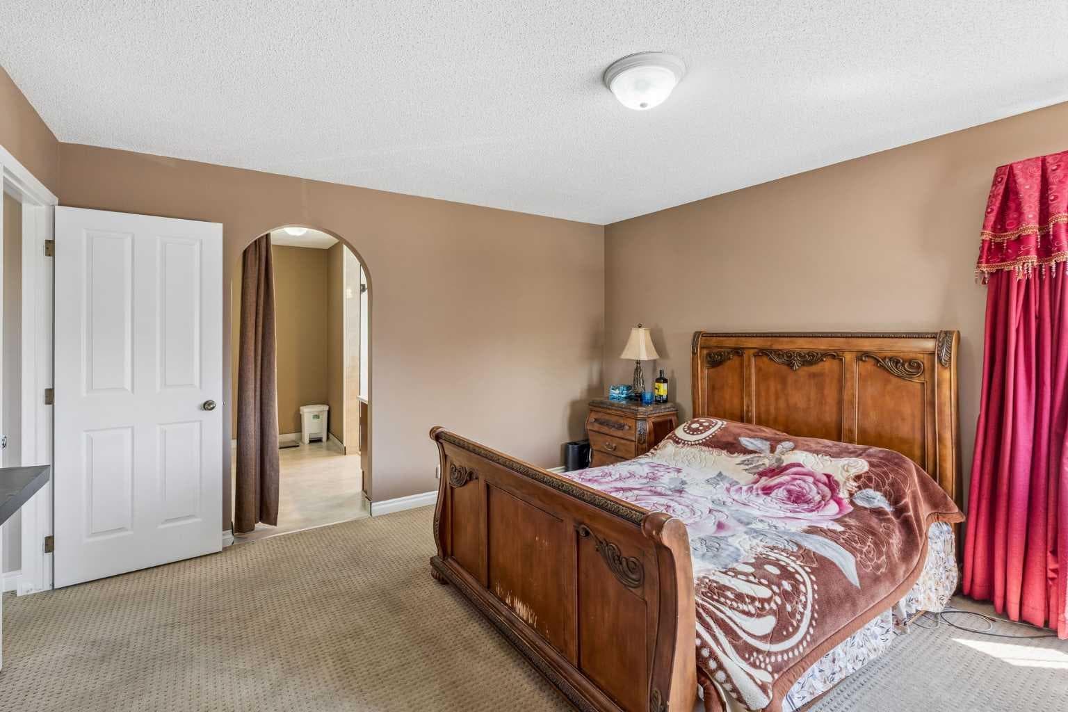 86 Tuscany Ravine Road NW