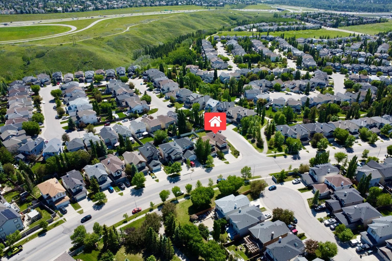 86 Tuscany Ravine Road NW
