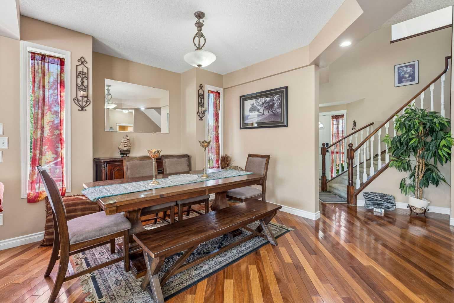 86 Tuscany Ravine Road NW