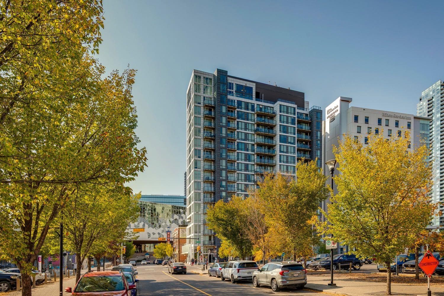 1003, 450 8 Avenue SE