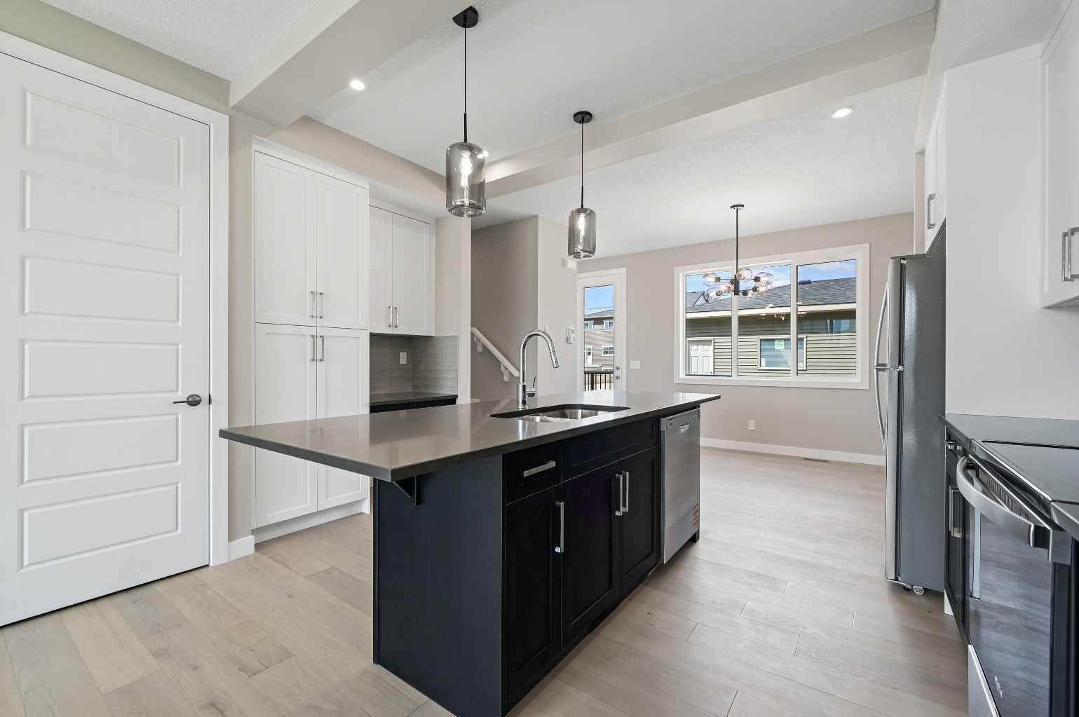 1122 Cobblestone Boulevard SW