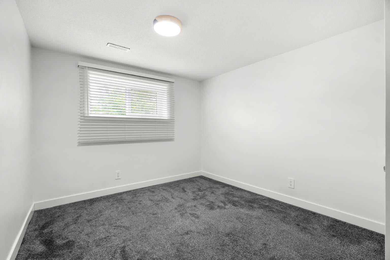 424 Penbrooke Crescent SE