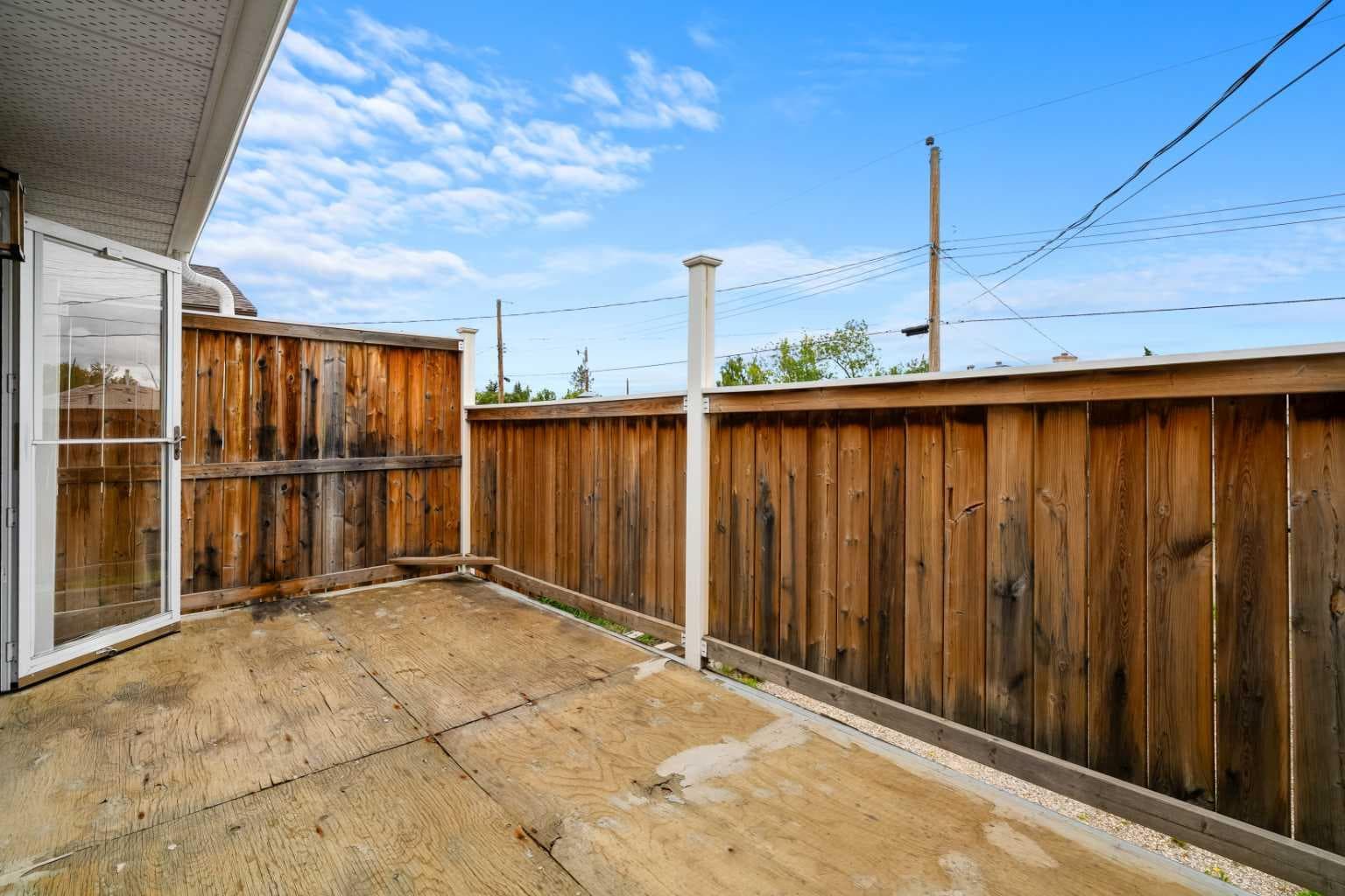 424 Penbrooke Crescent SE