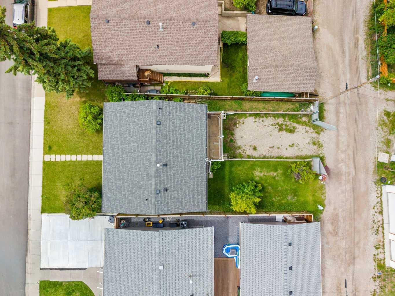 424 Penbrooke Crescent SE