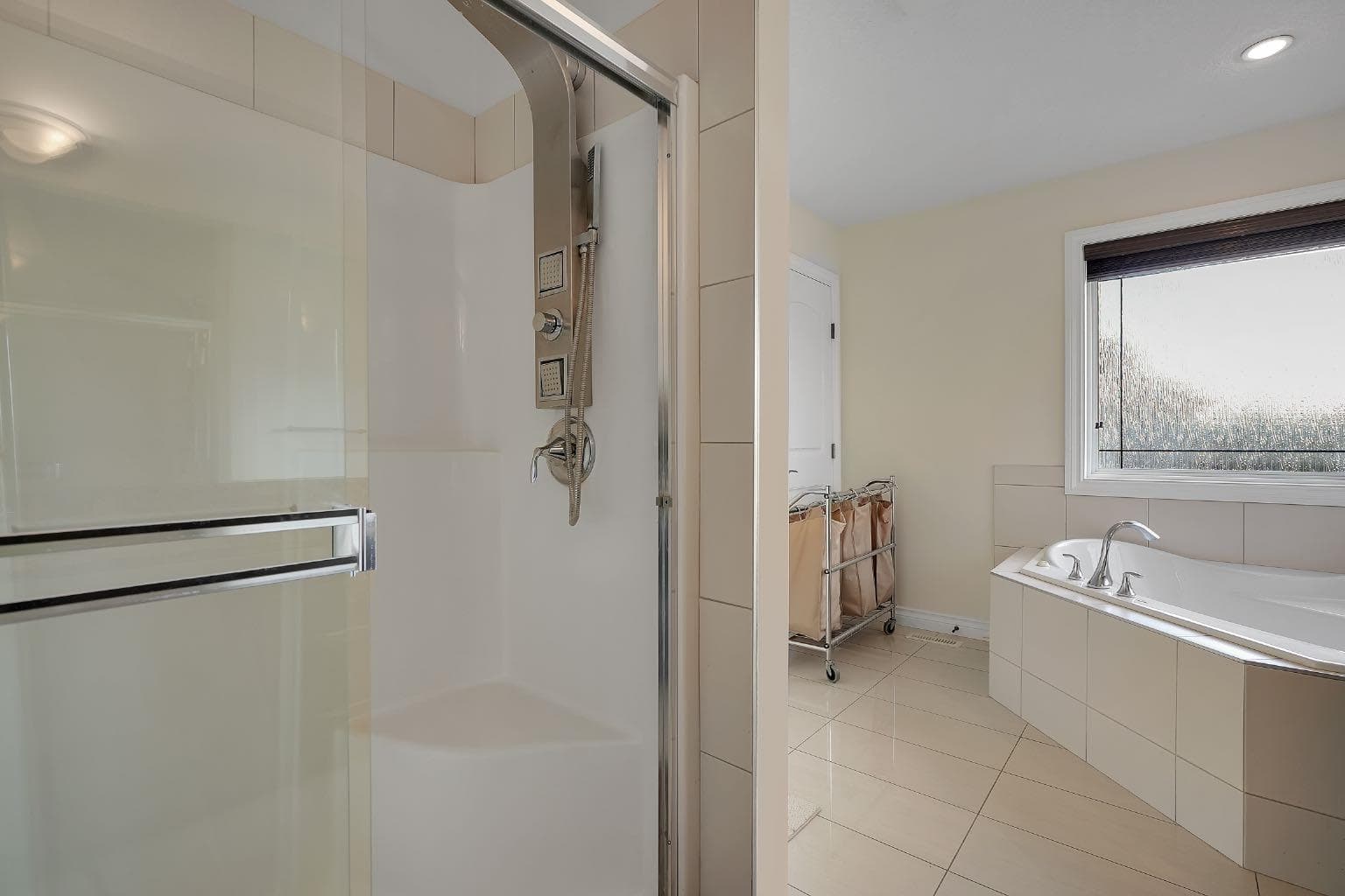 40 Baywater Court SW