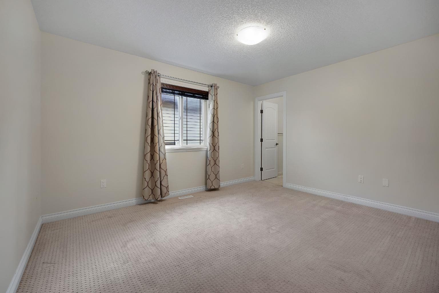 40 Baywater Court SW