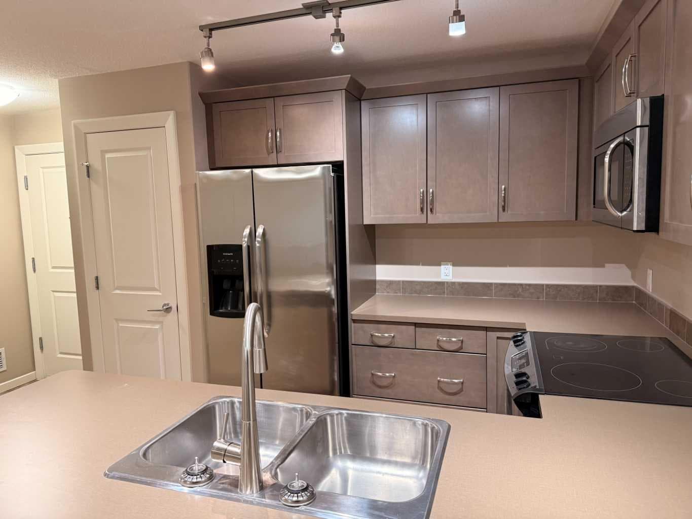 3104, 402 Kincora Glen Road NW