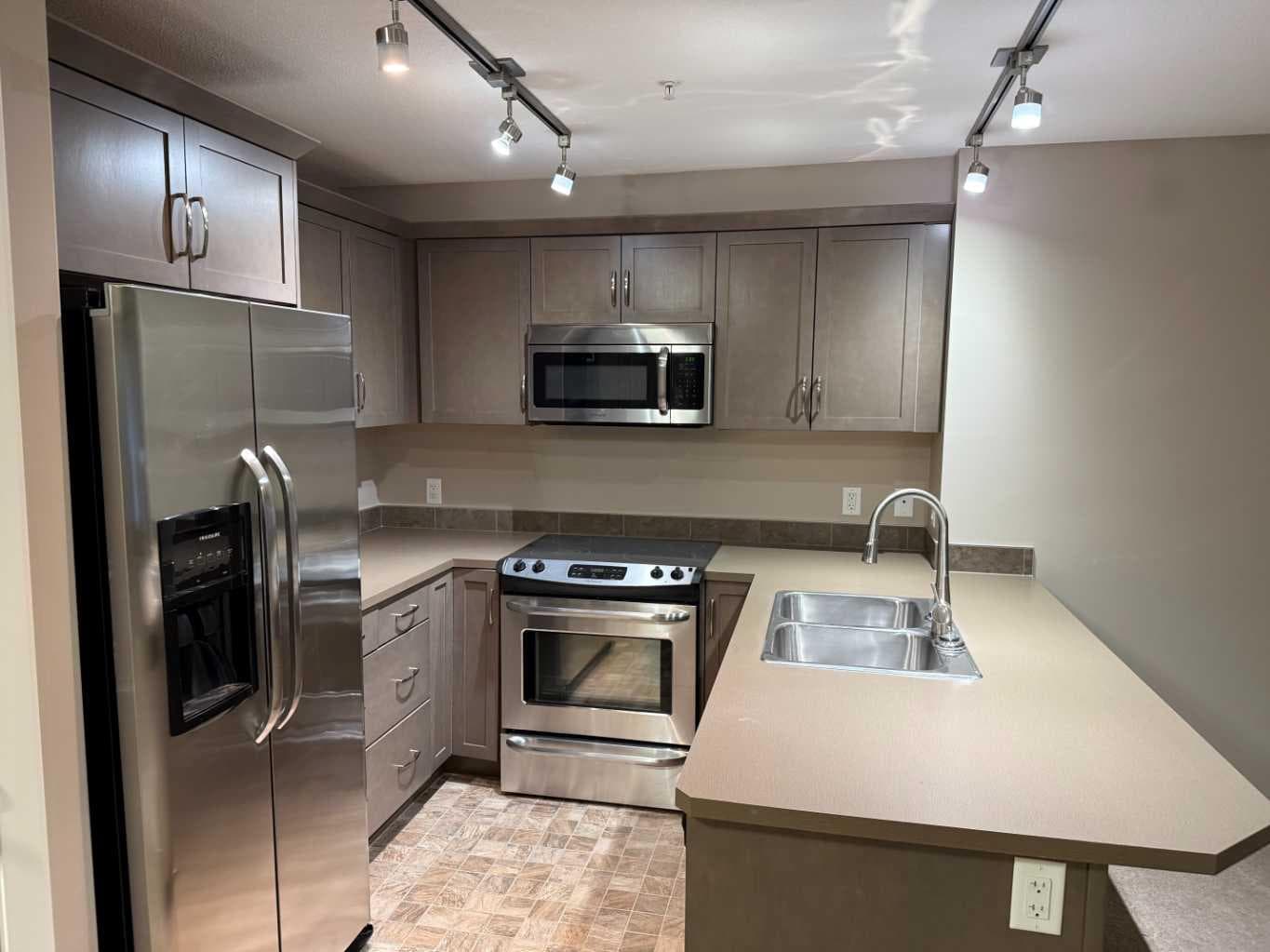 3104, 402 Kincora Glen Road NW