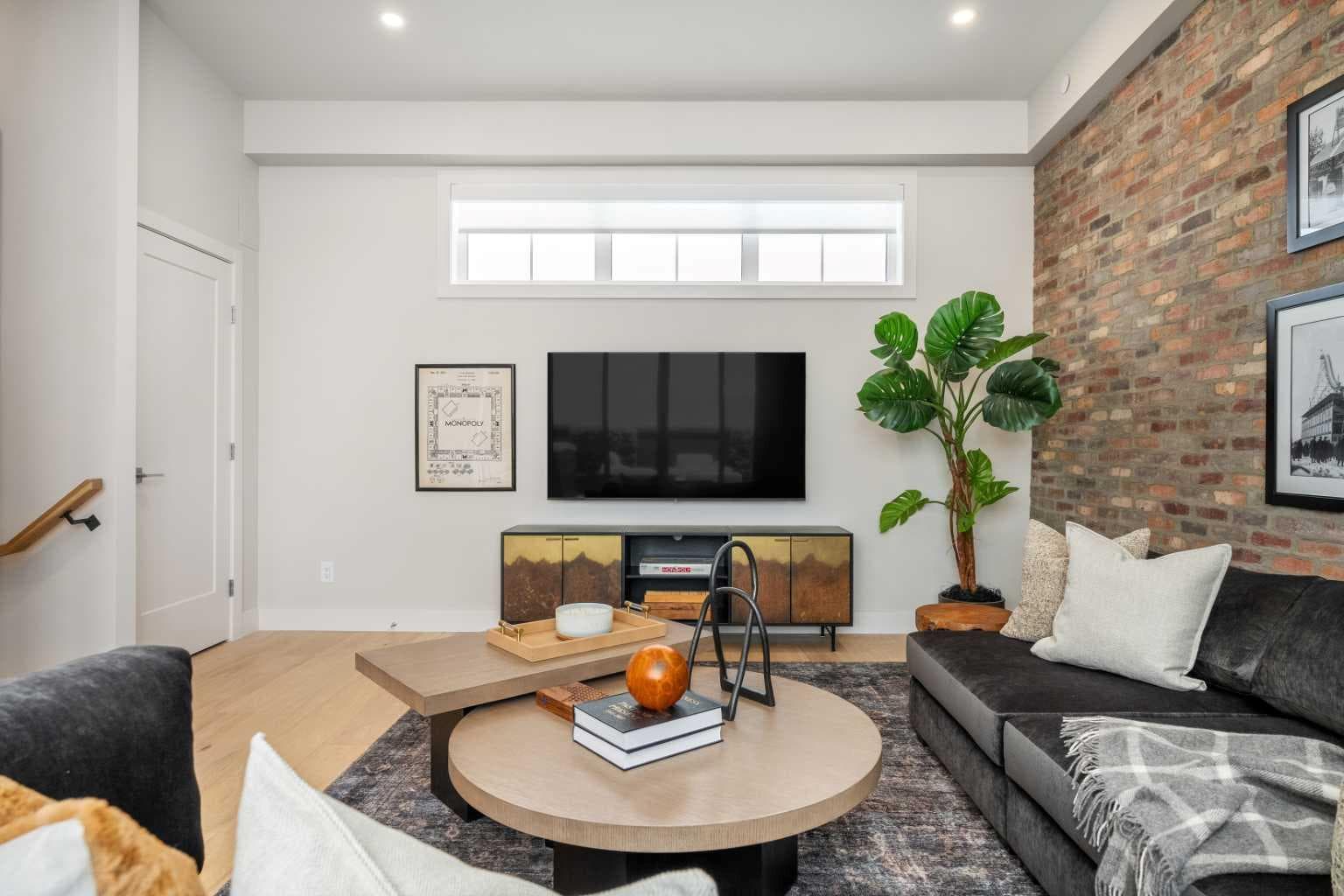 44 Greenwich Heath NW