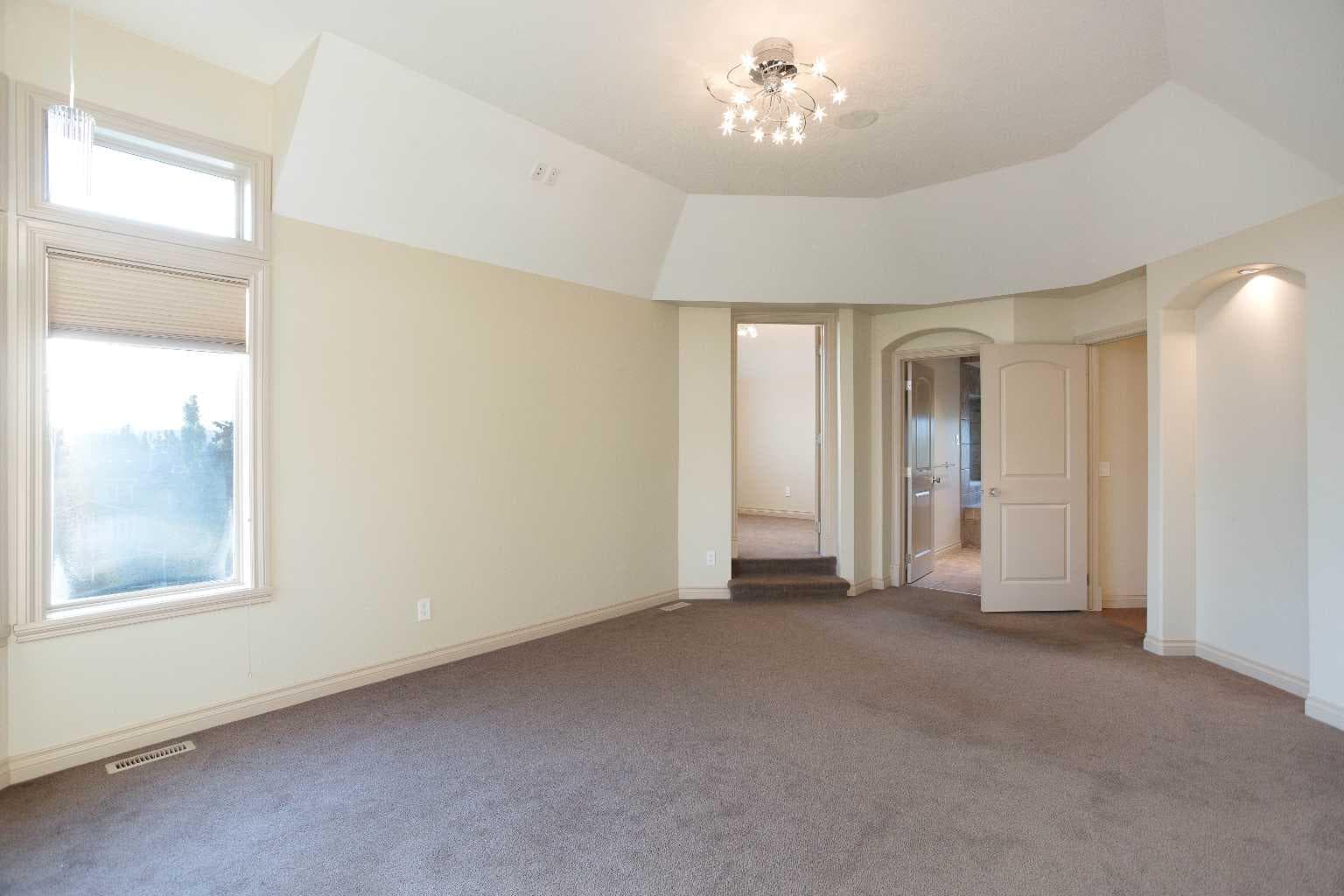 135 Coopers Hill SW