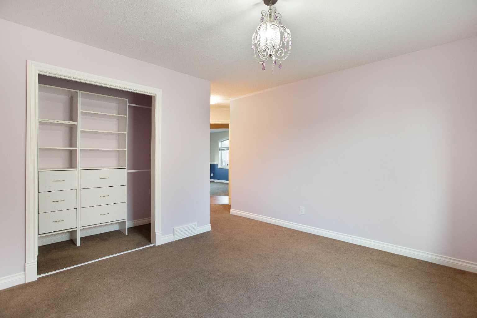 135 Coopers Hill SW